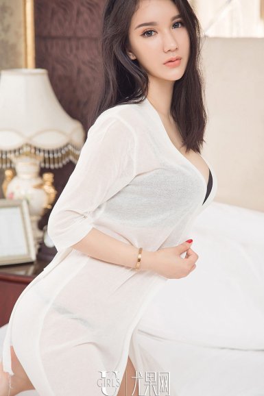 文晸赫-高媛熙主演《怪咖！文主厨》公开新海报 3月6日首播_开云入口(图4)